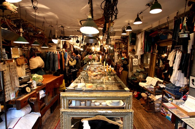 J’Antiques Store