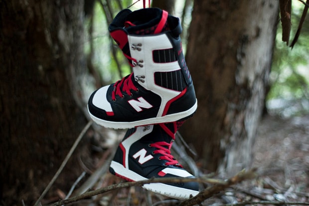 New Balance x 686 "The Times" NB686 Collection