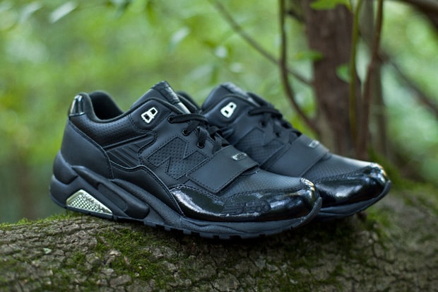 New Balance x 686 "The Times" NB686 Collection