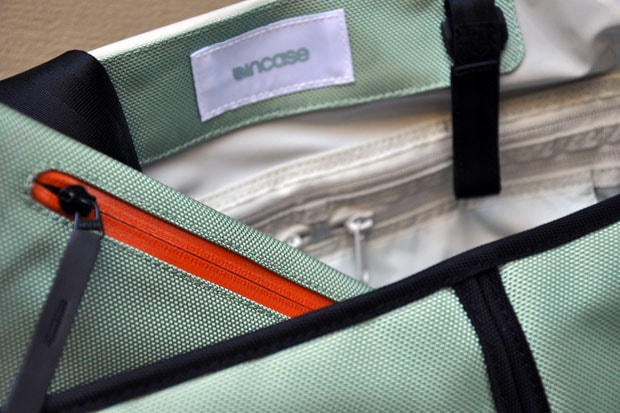 Incase 2011 Spring/Summer Courier Collection
