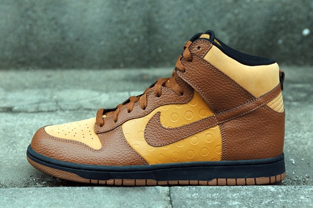 Nike Dunk - BE TRUE TO YOUR STREET