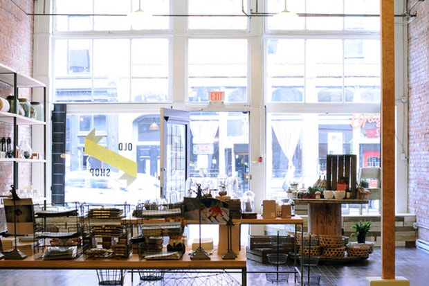 Old Faithful Shop 