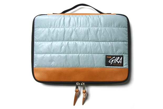 UNDERCOVER GIRA F6C11