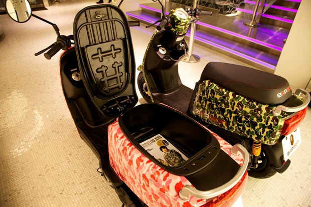 A Bathing Ape x AEON "BAPEON" Scooter