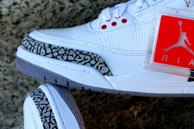Air Jordan 3 White/Cement Grey - A Closer Look