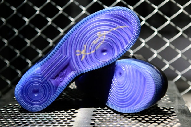 Kobe Bryant x Nike Sportswear Air Force 1 Foamposite "Eggplant"