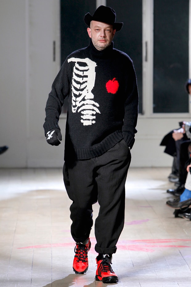 Yohji Yamamoto 2011 Fall/Winter Collection