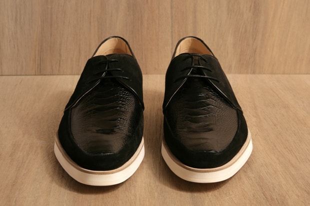 Mr. Hare King Tubby Shoes