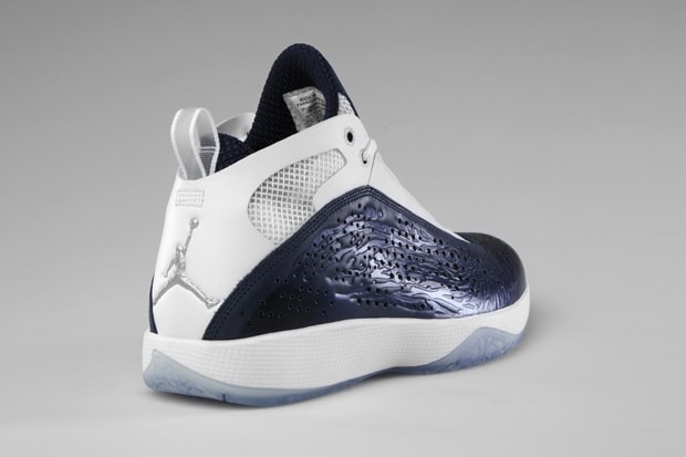 Air Jordan 2011 Georgetown & UNC