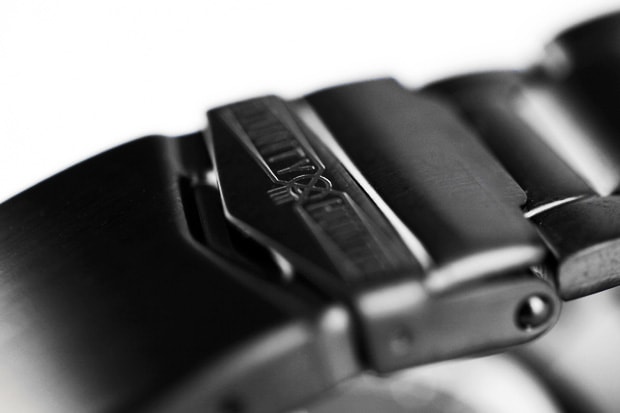 BOUNTY HUNTER “BxH 01″ Watch - Further Look