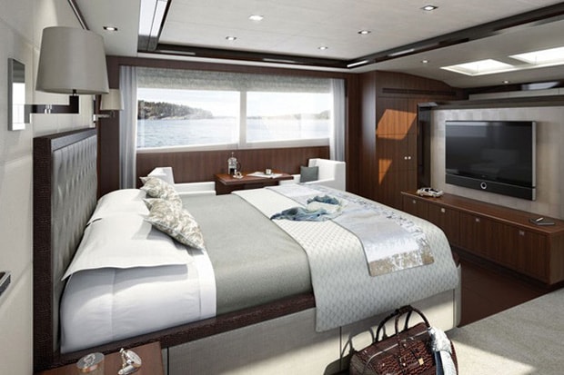 LVMH 32M Yacht