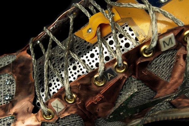 Nike Air Max 2011 "Junk Art"
