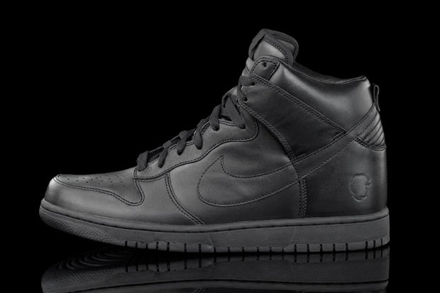 Nike Sportswear x ?uestlove Dunk Collection