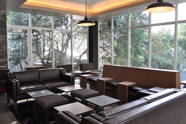 Starbucks b-side by Hiroshi Fujiwara