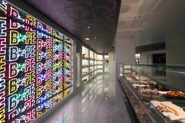 BAPE STORE Hysan