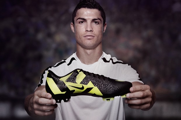 Cristiano Ronaldo x Nike CR Mercurial Vapor SuperFly III