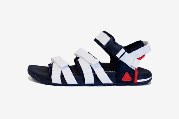 SOPHNET. x Nike Air Deschutz