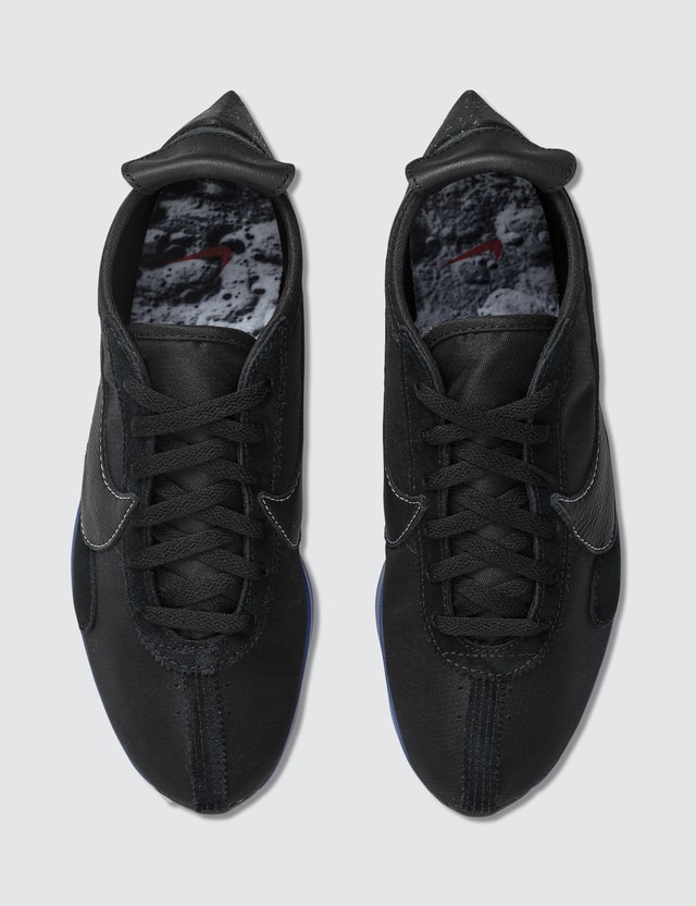 nike moon racer qs monarch