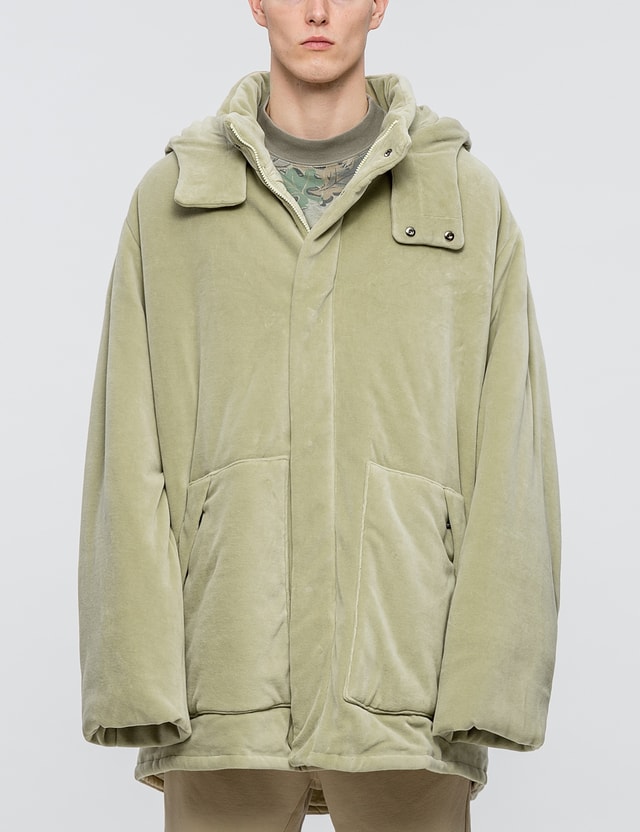 yeezy puffer bomber