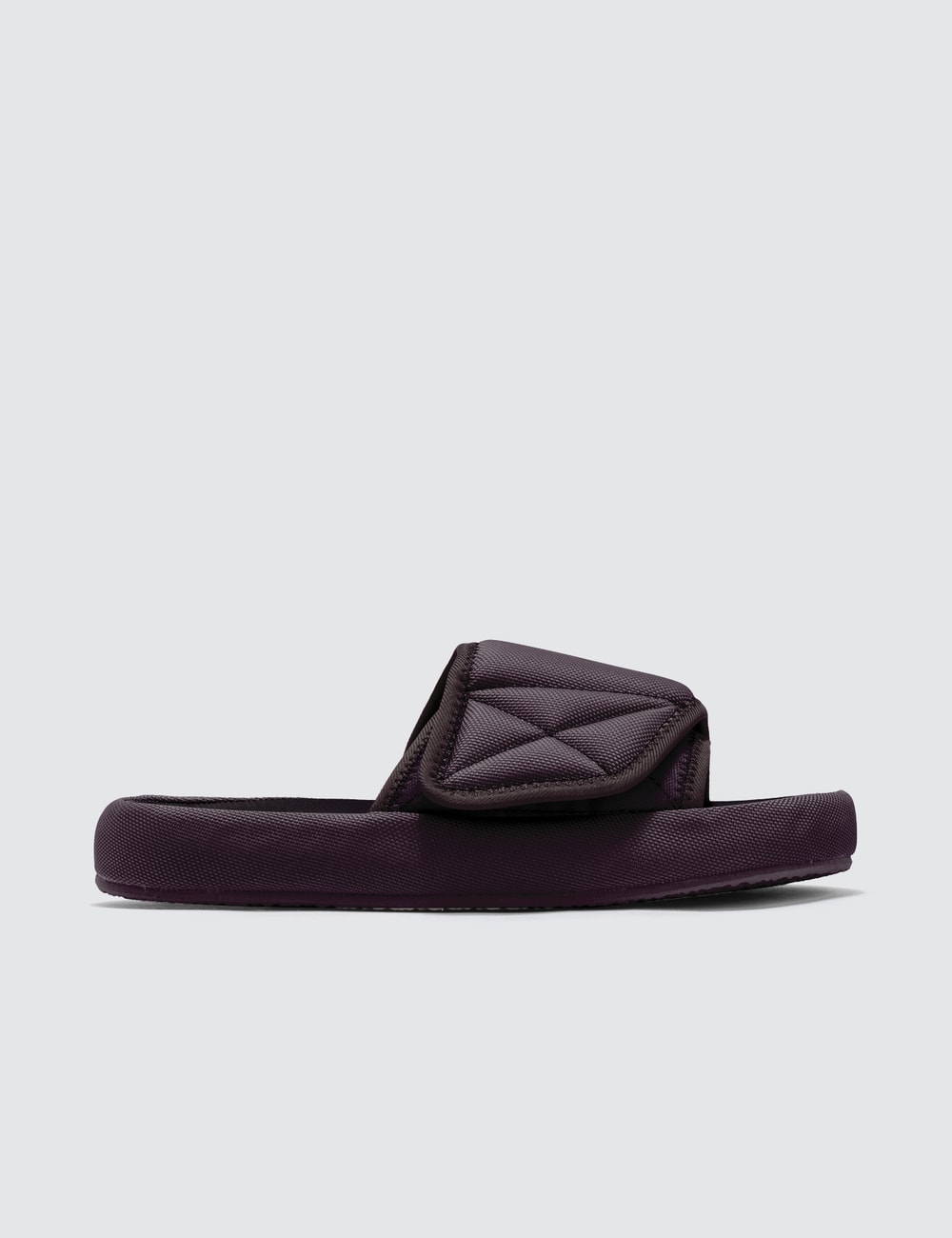 yeezy slipper