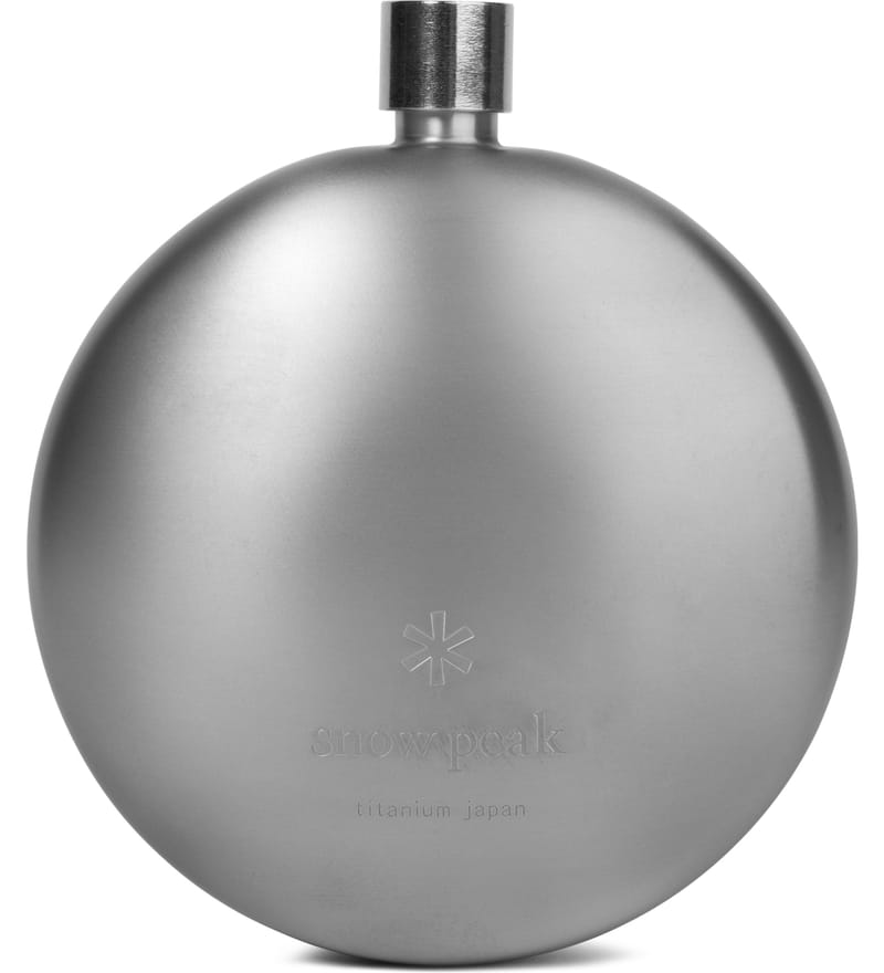 Snow Peak - Titanium Curved Round Flask | HBX