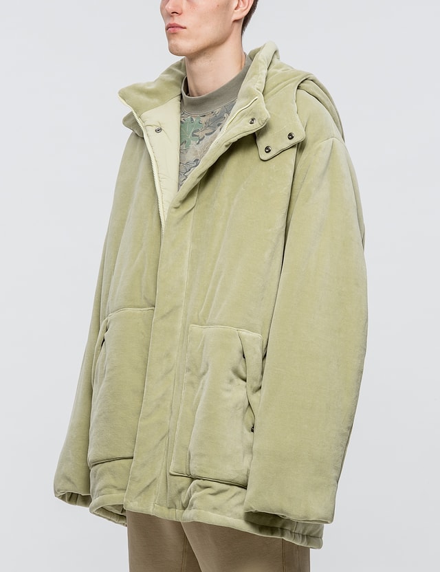 yeezy puffer bomber