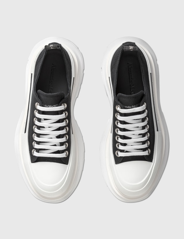 tread slick lace up in black white
