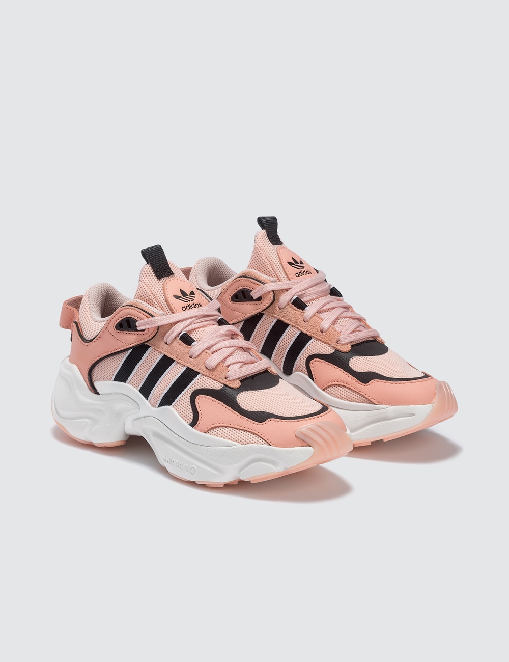 magmur runner shoes off white