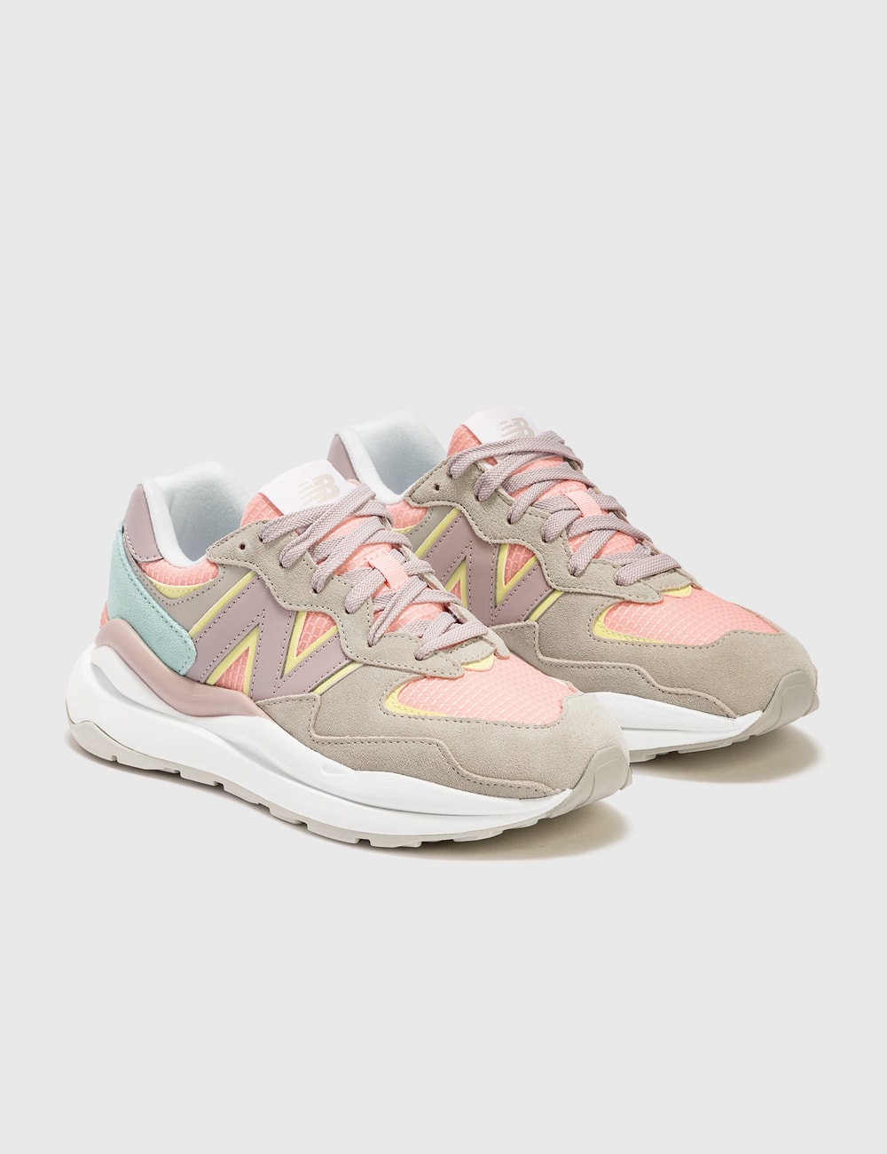 new balance unisex 57 40 leather sneakers