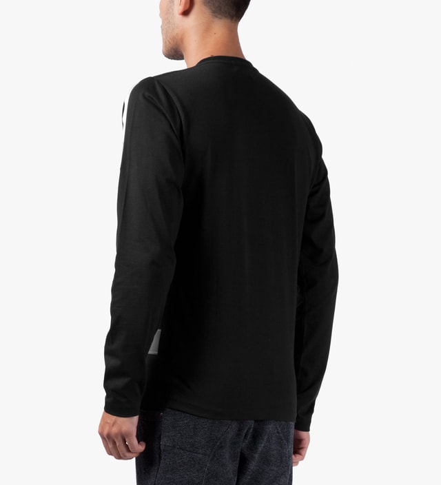 black panel shirt