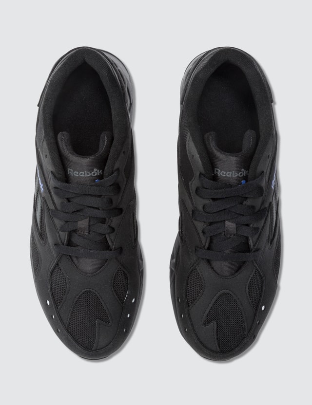 dc shoes store near me