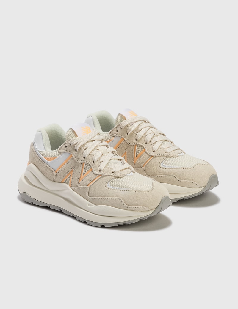 new balance 5740 women beige