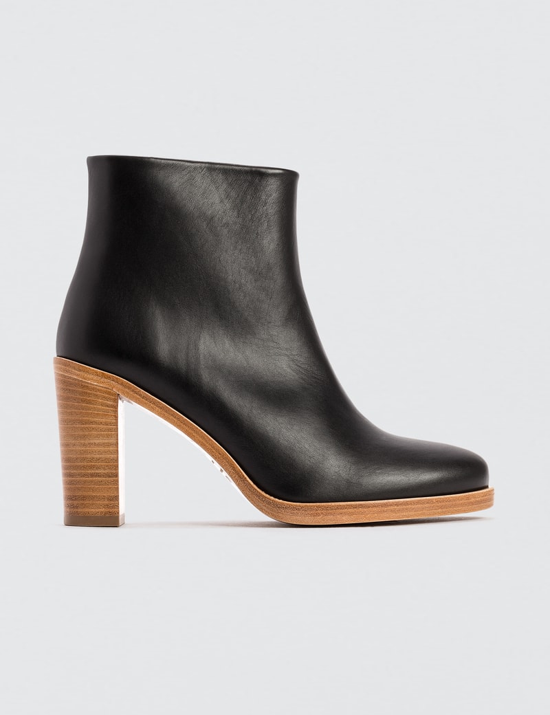 high c boots