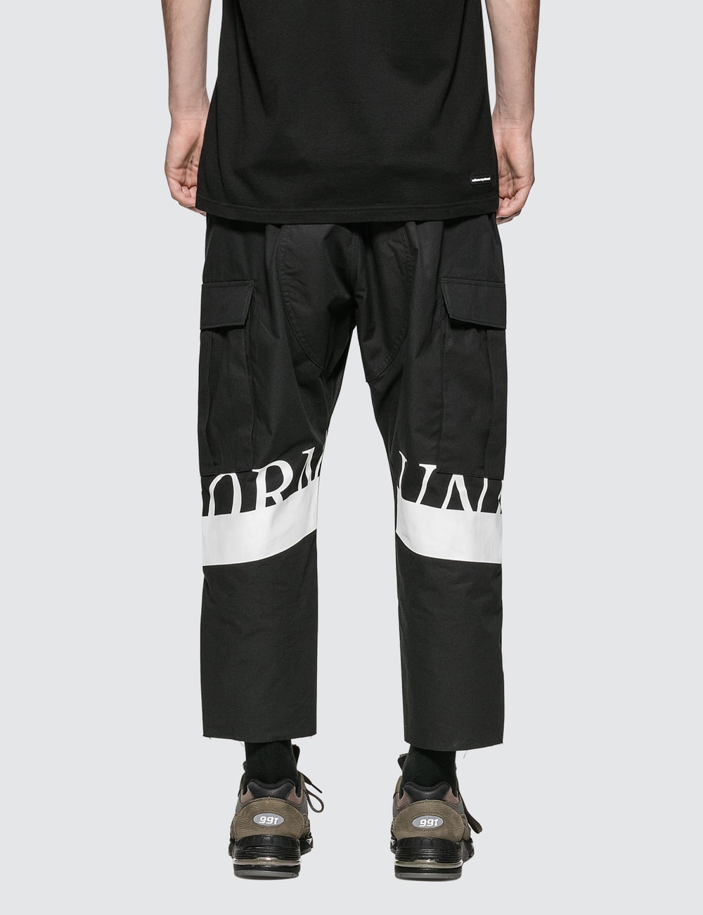cropped cargo pants