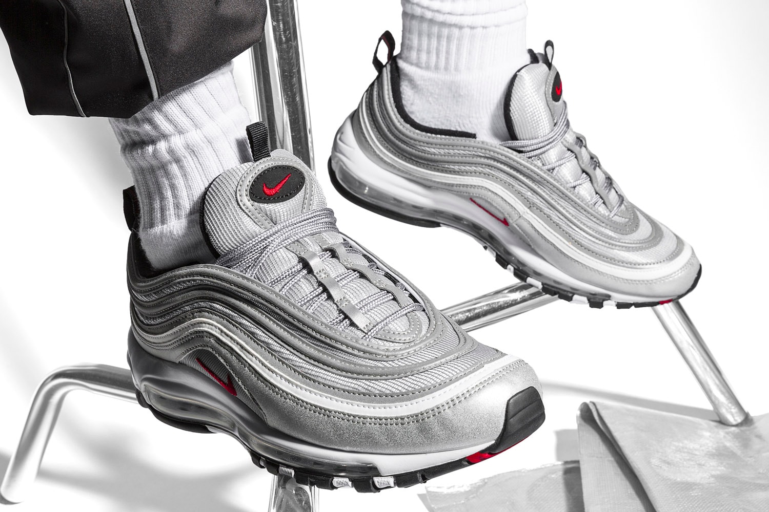 Nike Big Kids AIR MAX 97 Casual Shoes (5.5, Wolf Grey/Red