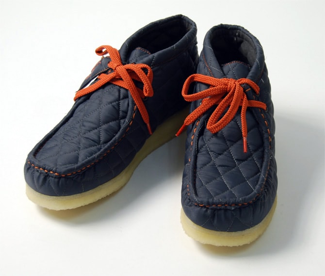 clarks wallabees wide
