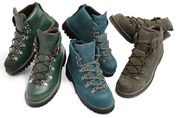 danner mountain trail boots