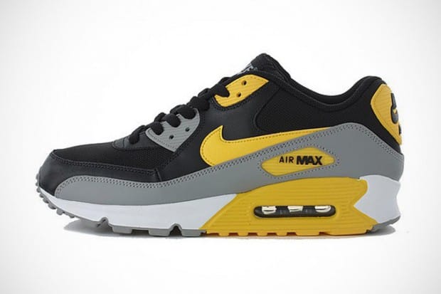 Yellow black nike air hot sale max