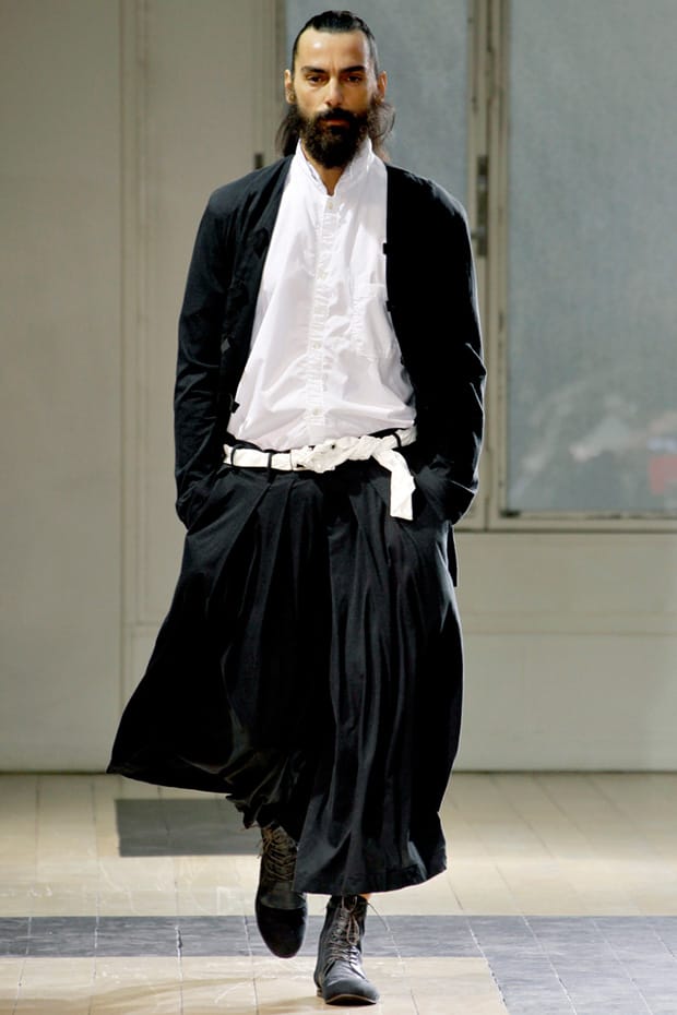 yohji yamamoto
ハウンドトゥースショートジャケット 12G2P RANDOM THIN RIB ASYMMETRIC LONG DRESS(S Navy): Vintage