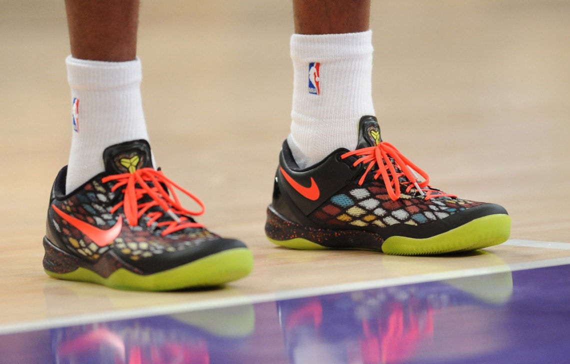 kobe christmas shoes