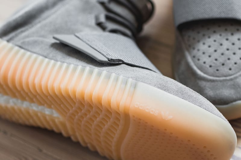 Gum hot sale bottom yeezys