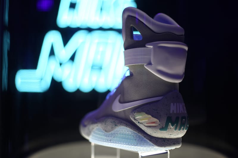 Nike air hot sale mag raffle