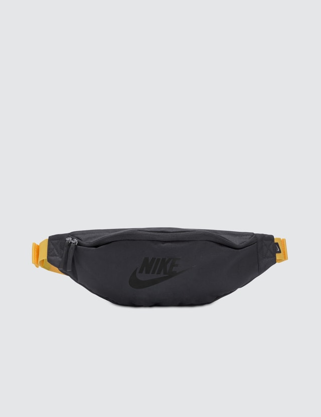 nike heritage hip pack
