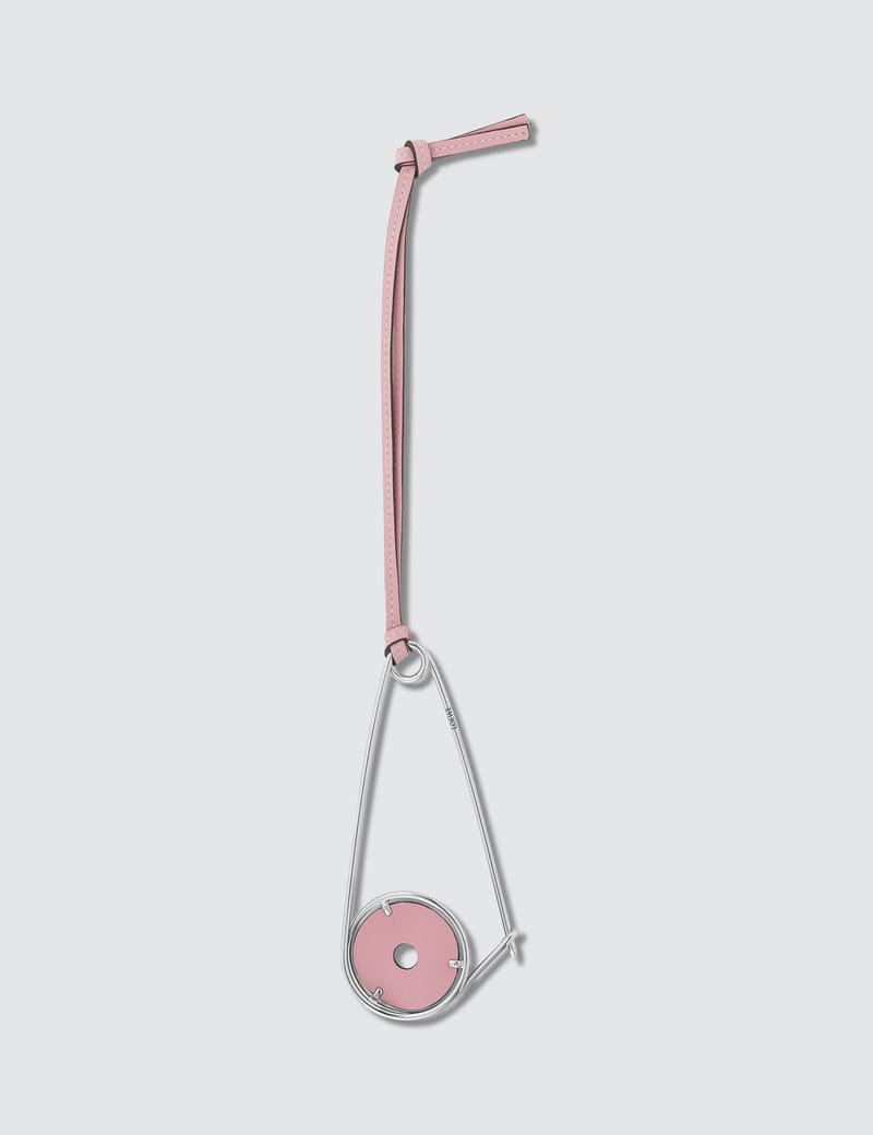 Loewe Meccano Pin 2025 | www.angloamericancentre.it
