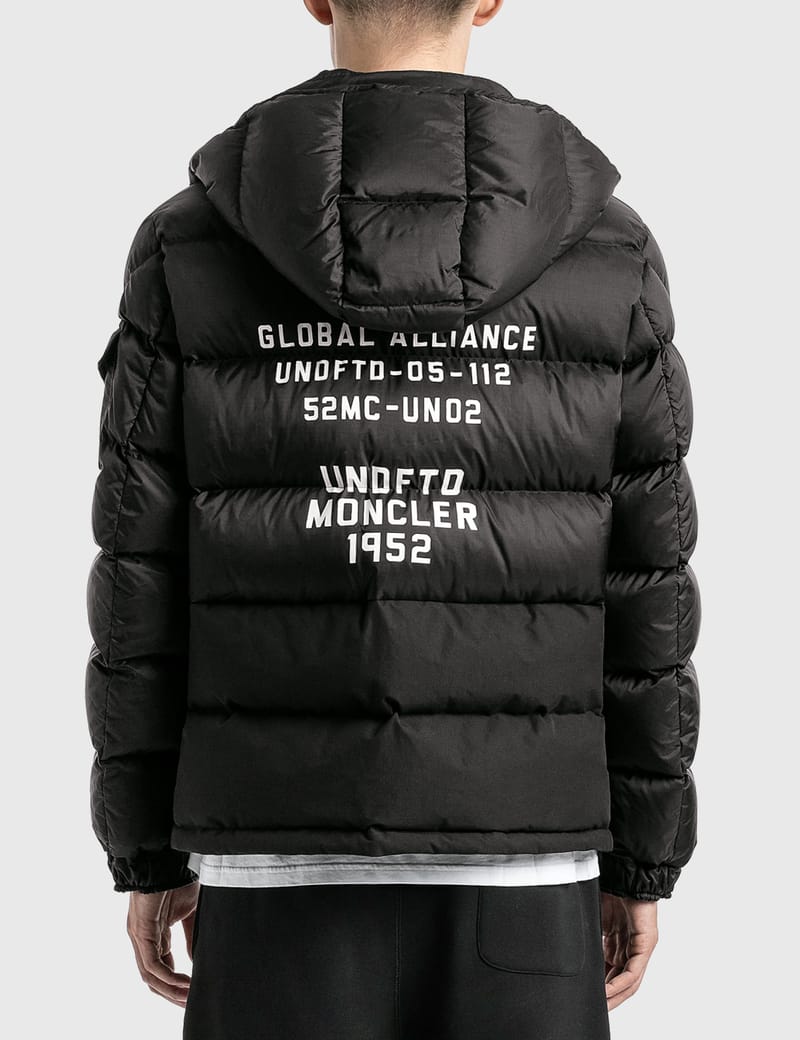 Moncler es online