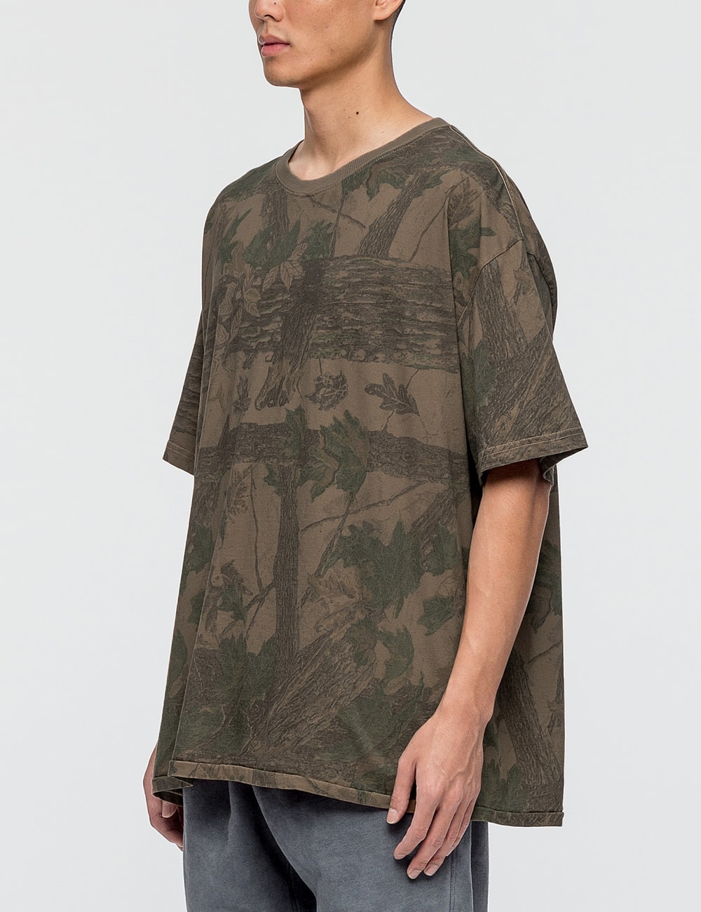 yeezy season 3 tee
