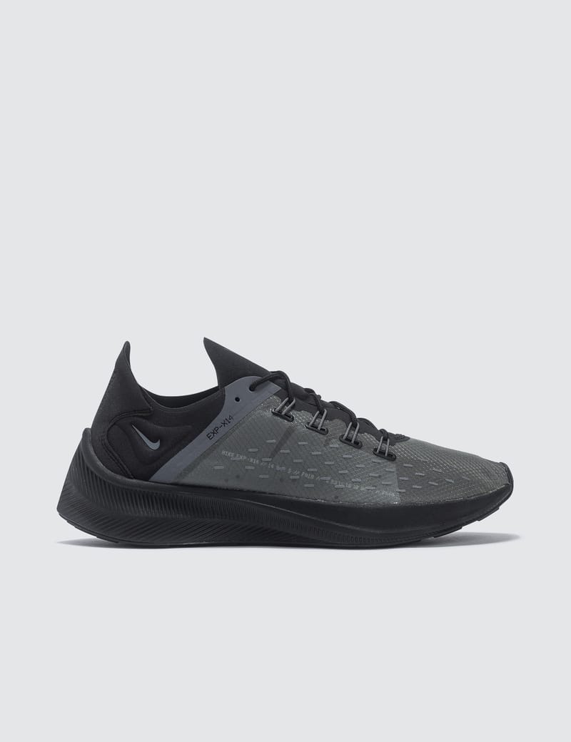 nike black and grey future fast racer trainers