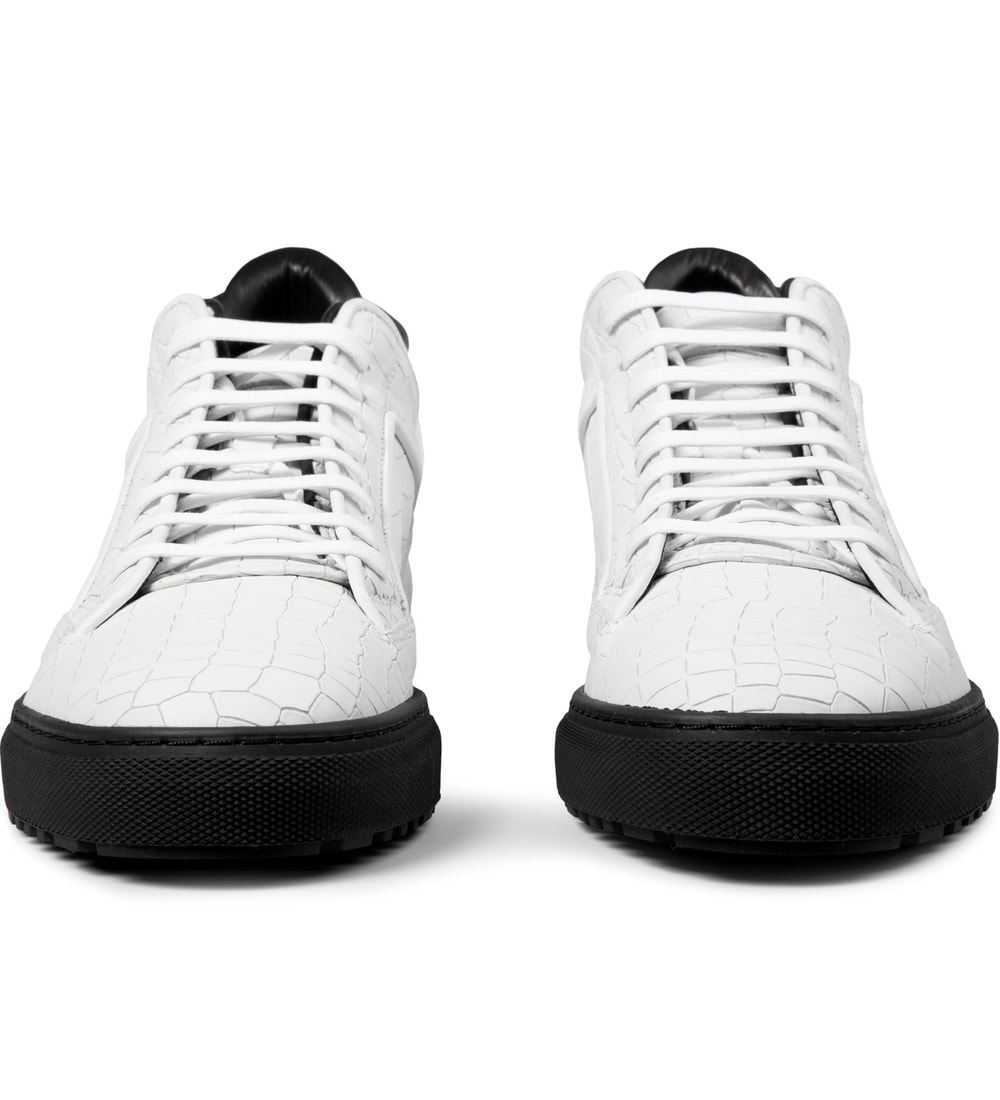 white croc tennis shoes