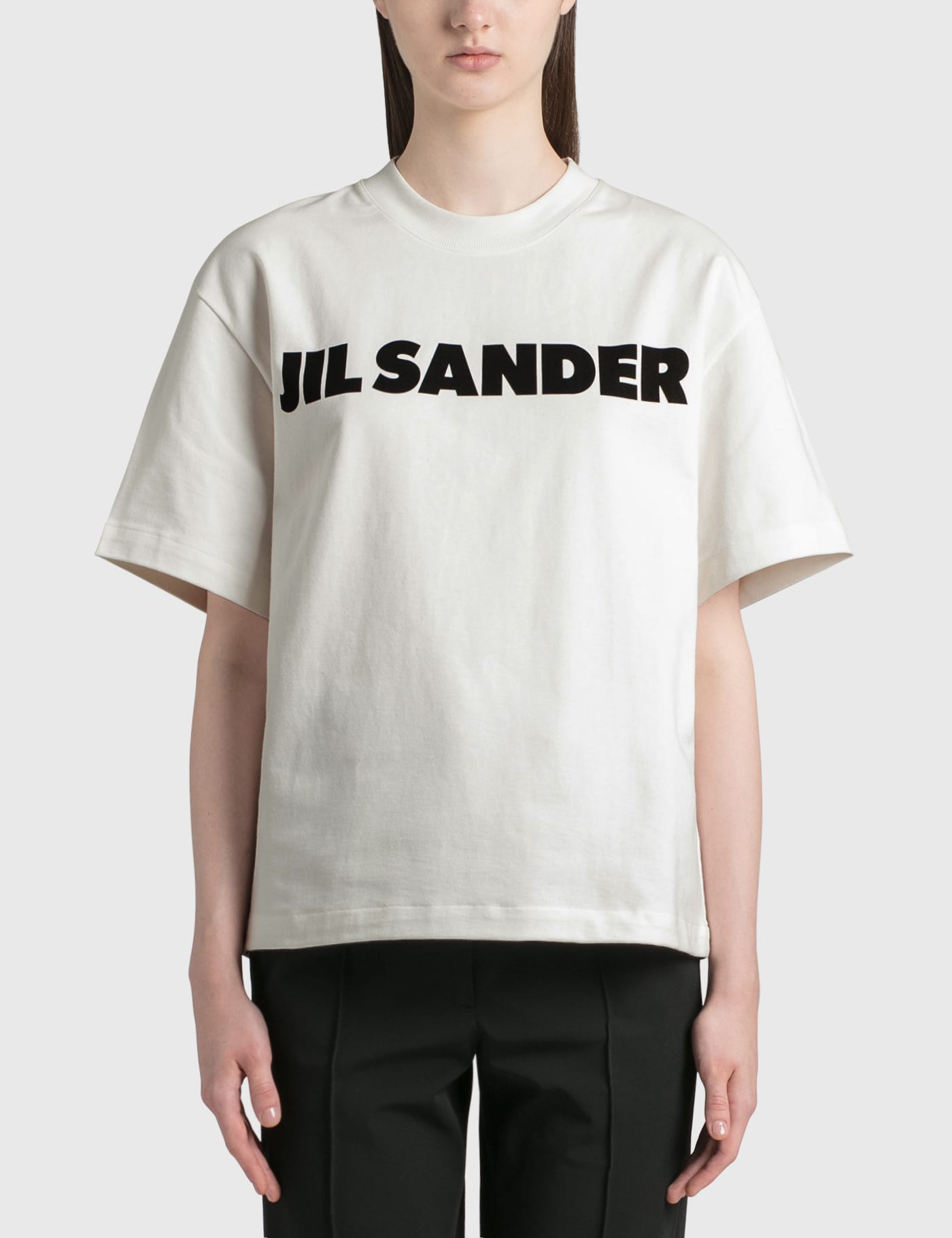 Jil Sander - Jil Sander Logo Cotton T-shirt | HBX -  ハイプビースト(Hypebeast)が厳選したグローバルファッション&ライフスタイル