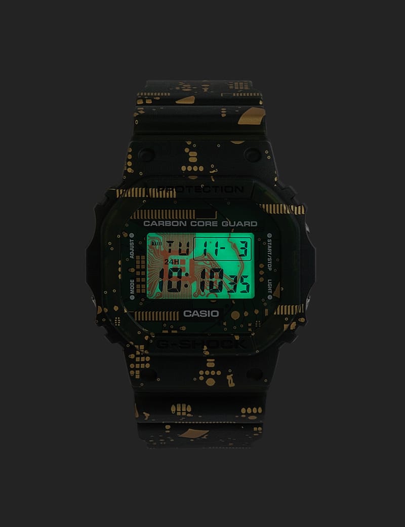 CASIO “G-SHOCK DWE-5640RX-7JR 40周年限定モデル+